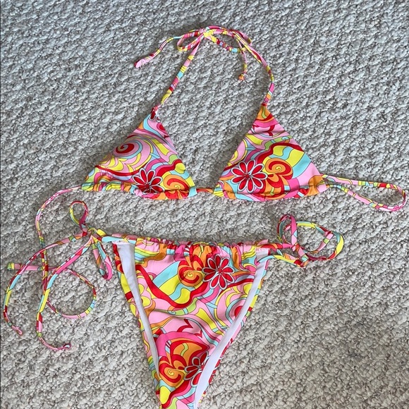 Bikini Bundle! - Picture 2 of 9